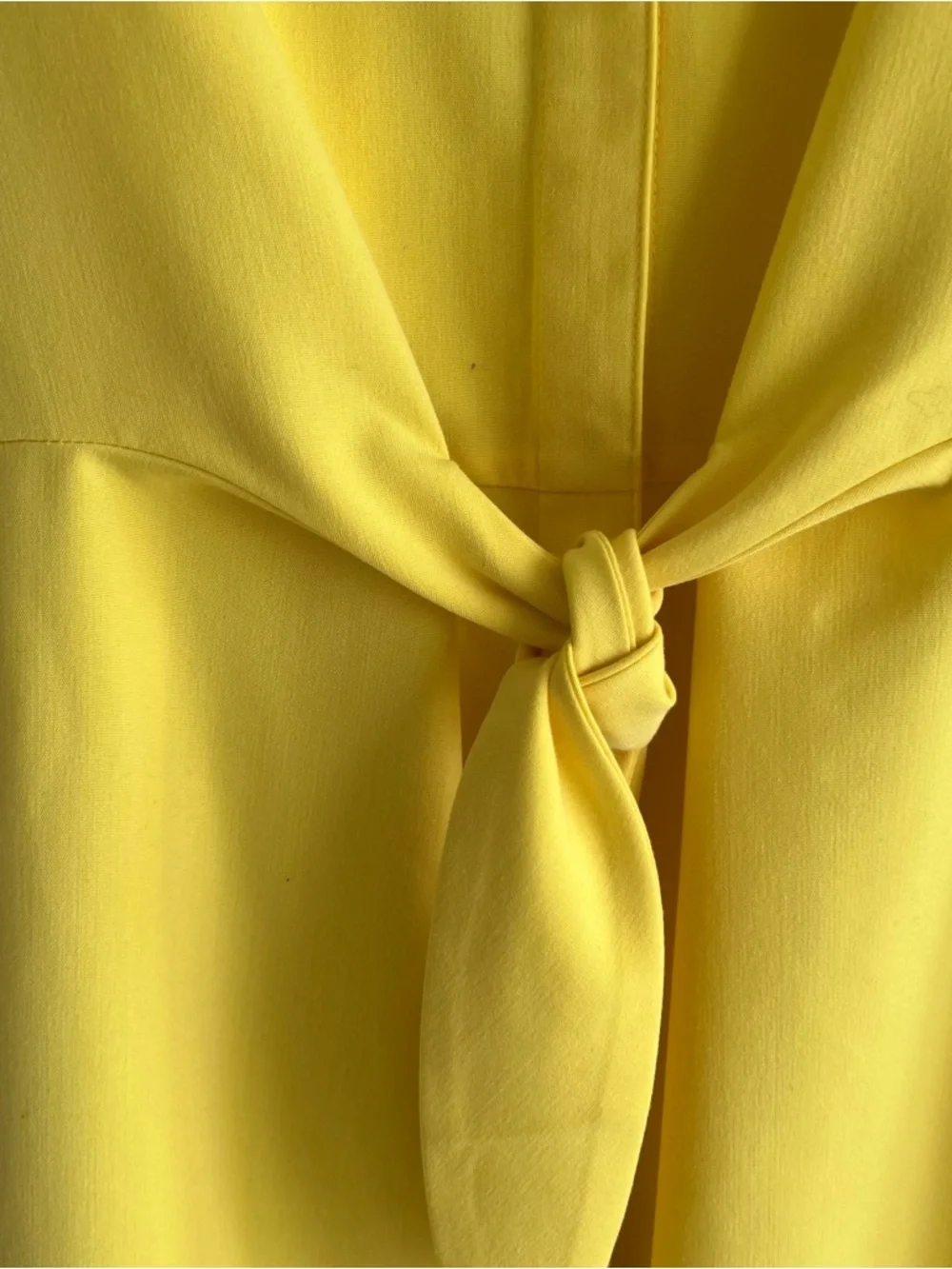 Sharagano yellow short